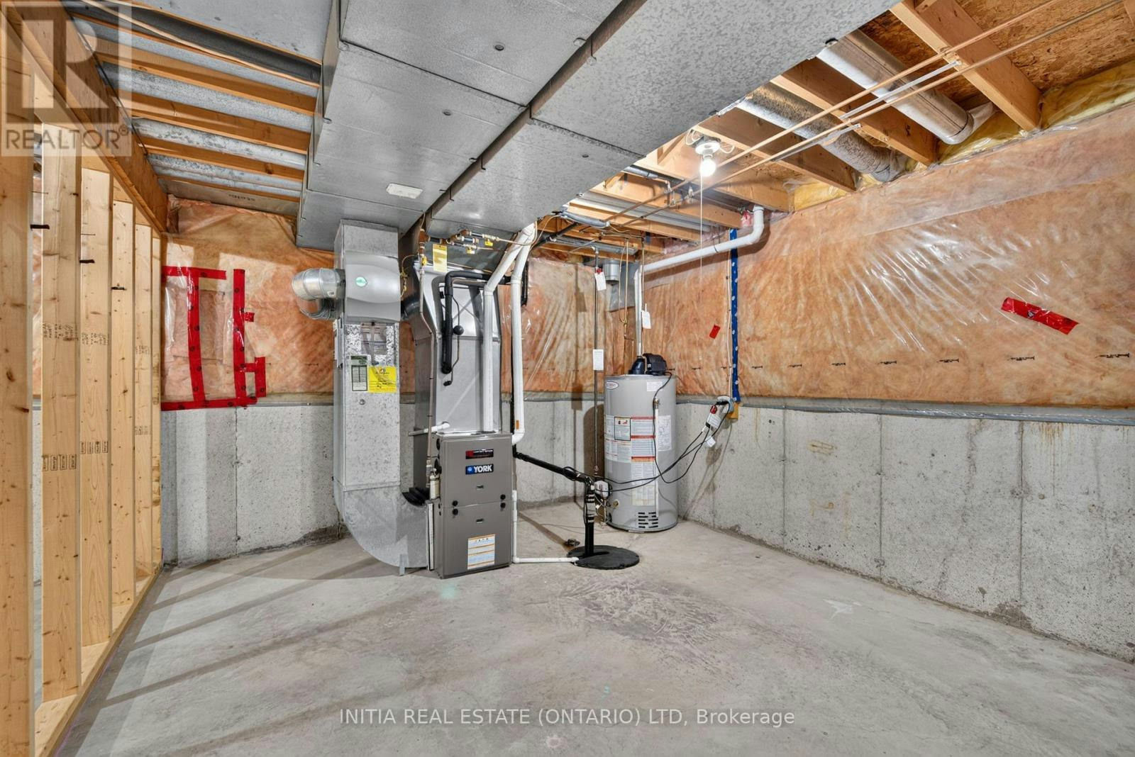 1111 Aldersbrook Road, London, ON, N6G 2X2 - 38