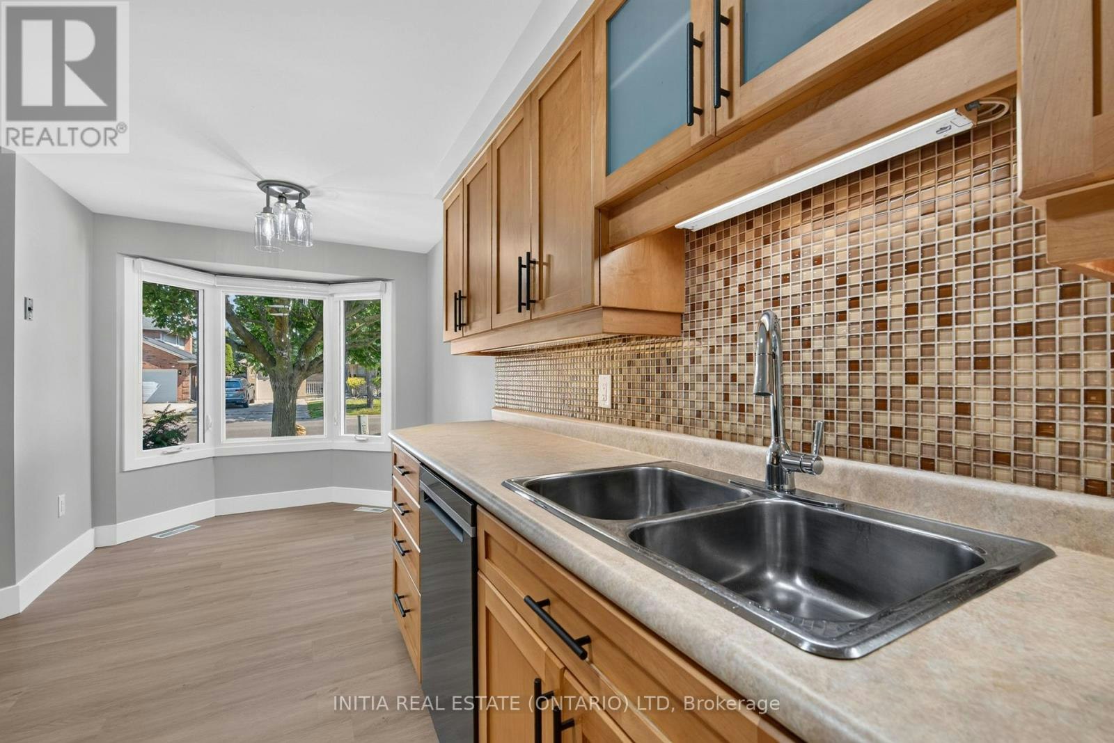 1111 Aldersbrook Road, London, ON, N6G 2X2 - 14