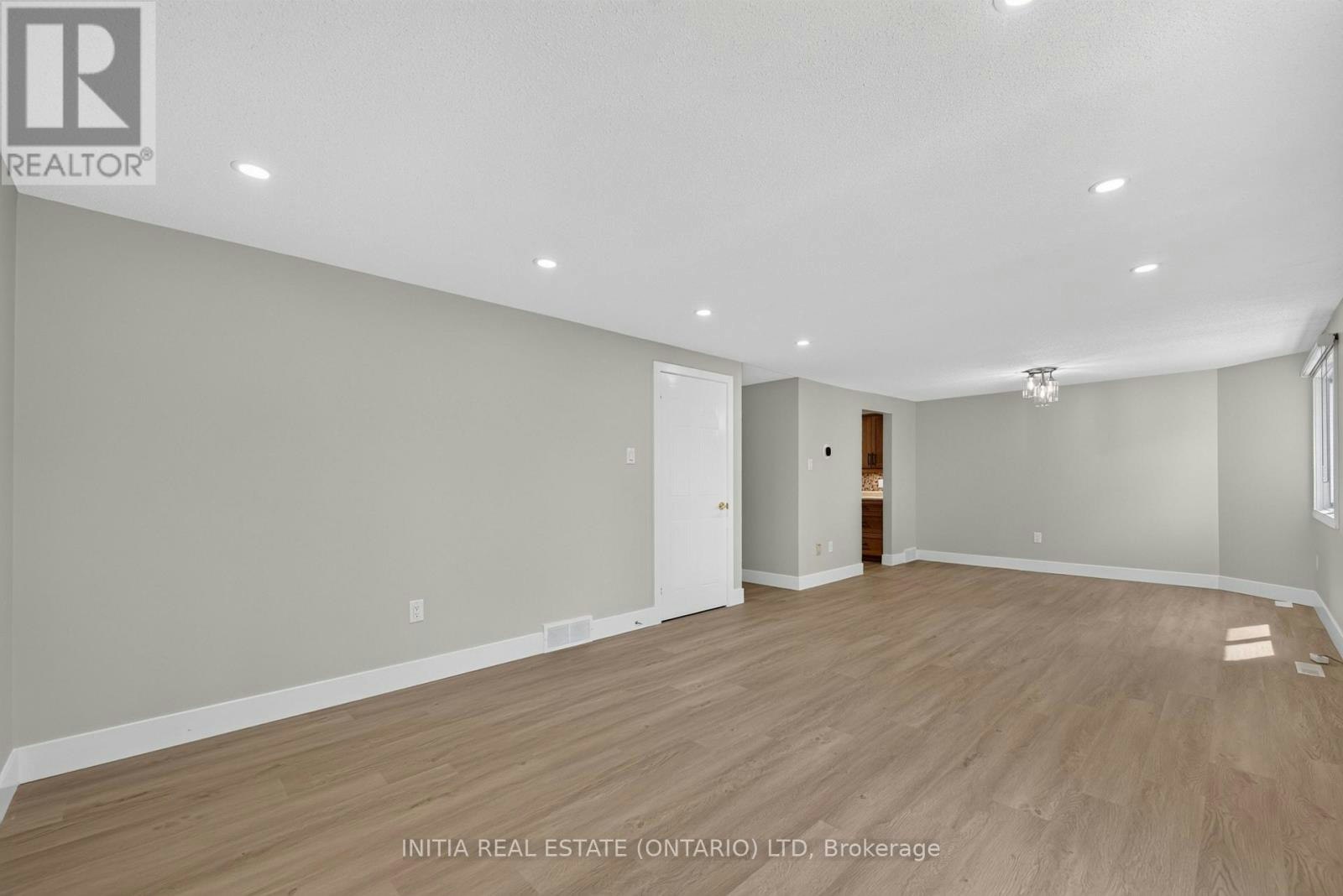 1111 Aldersbrook Road, London, ON, N6G 2X2 - 17