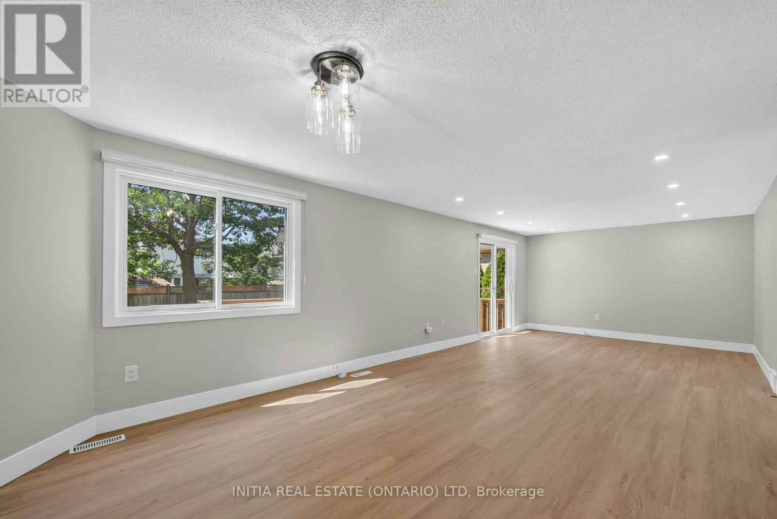 1111 Aldersbrook Road, London, ON, N6G 2X2 - 18