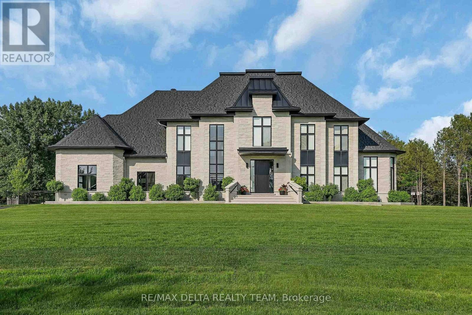 1255 Arbuste Avenue, Cumberland, ON, K4C 1C2