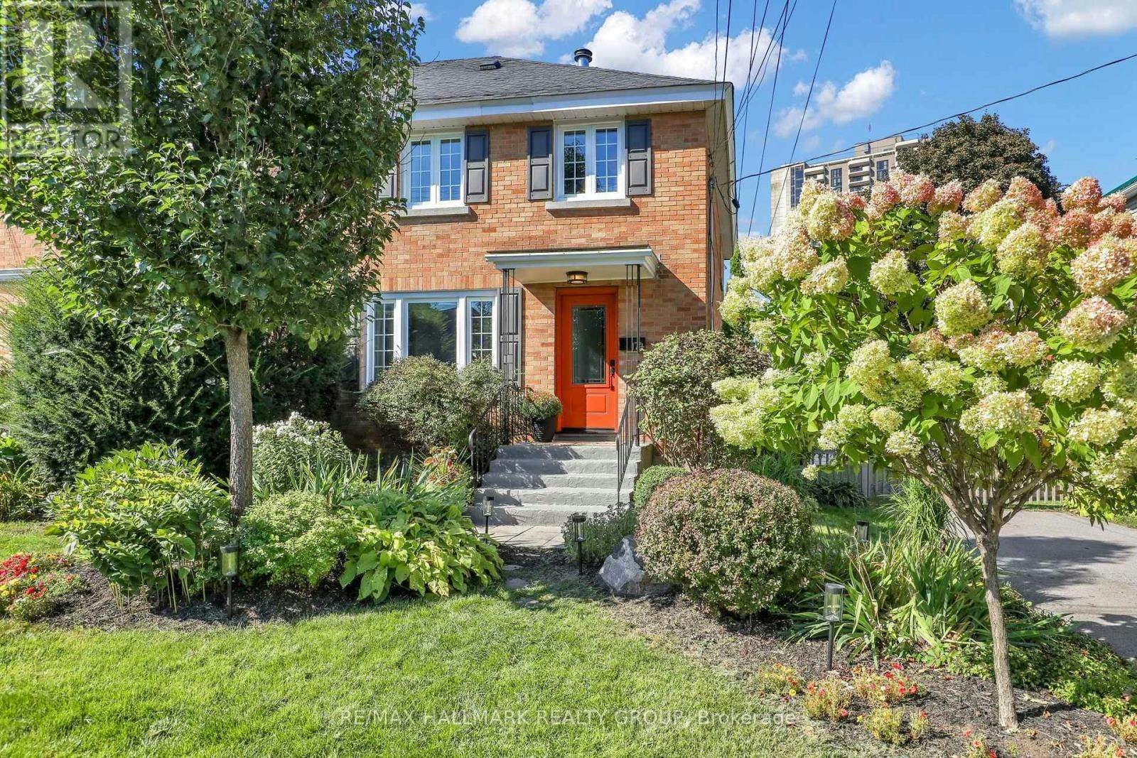 174 Compton Avenue, Ottawa, ON, K2B 5A7