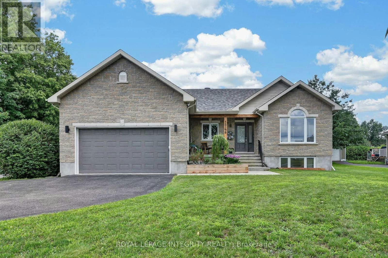 1946 Farisita Drive, Ottawa, ON, K0A 3H0
