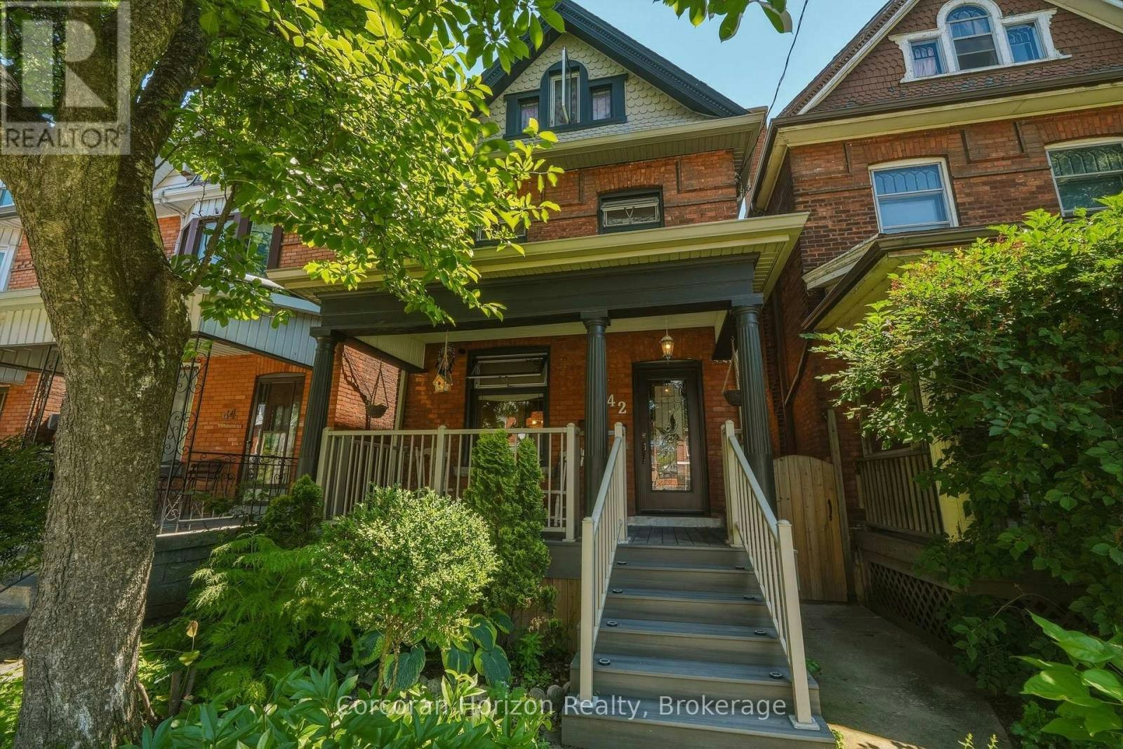 42 Nightingale Street, Hamilton, ON, L8L 1R8