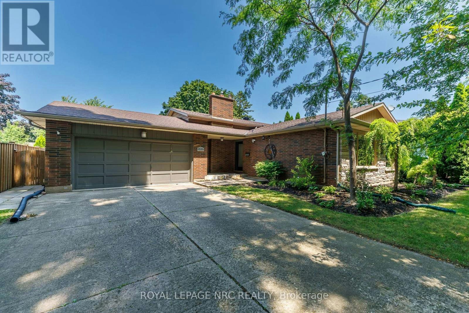 15 Black Friars Road, St. Catharines, ON, L2N 2M8