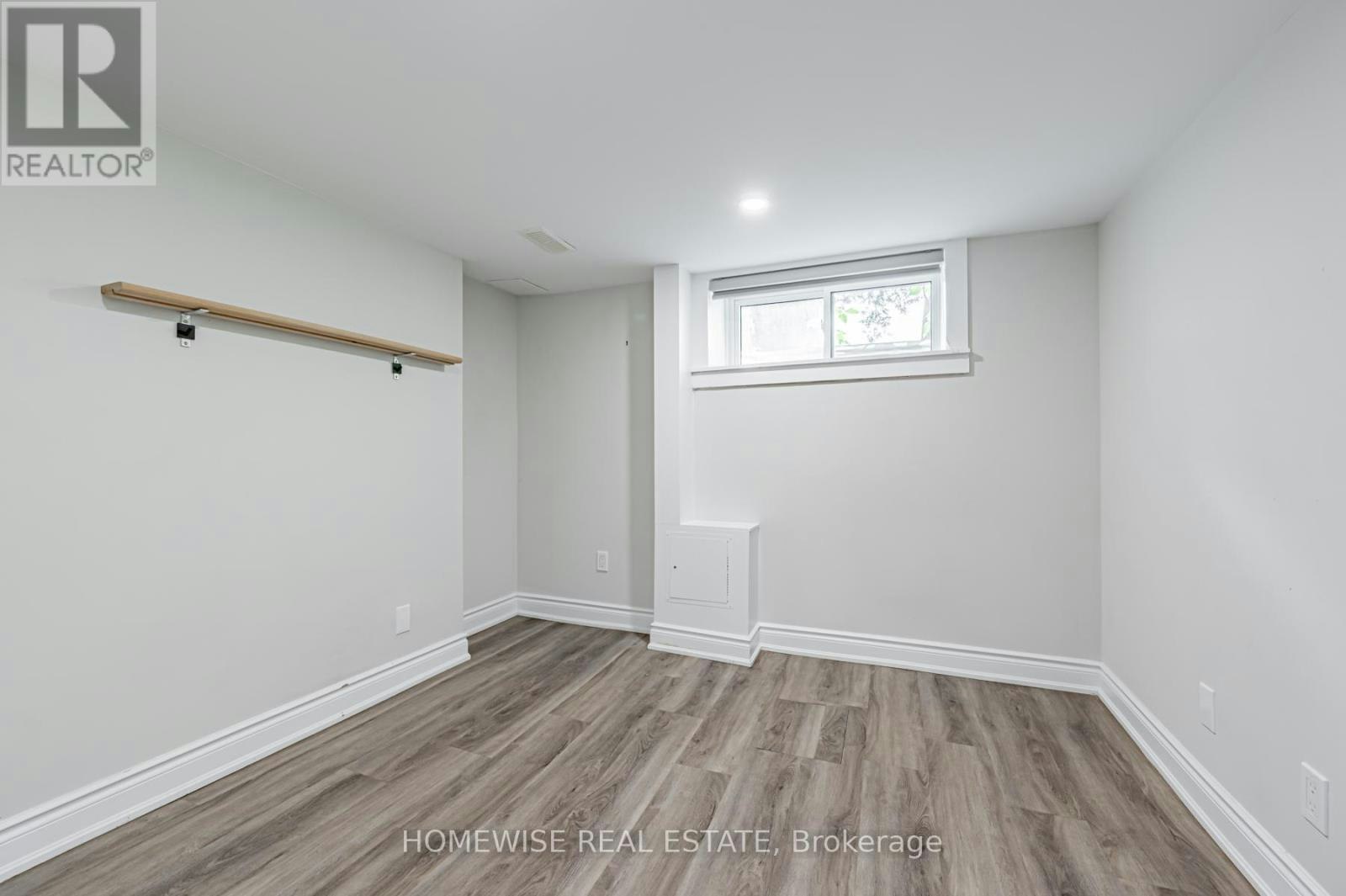 LOWER-68 Fairleigh Crescent, Toronto, ON, M6C 3R9 - 9