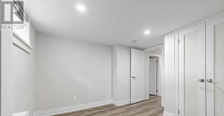 LOWER-68 Fairleigh Crescent, Toronto, ON, M6C 3R9 - 11