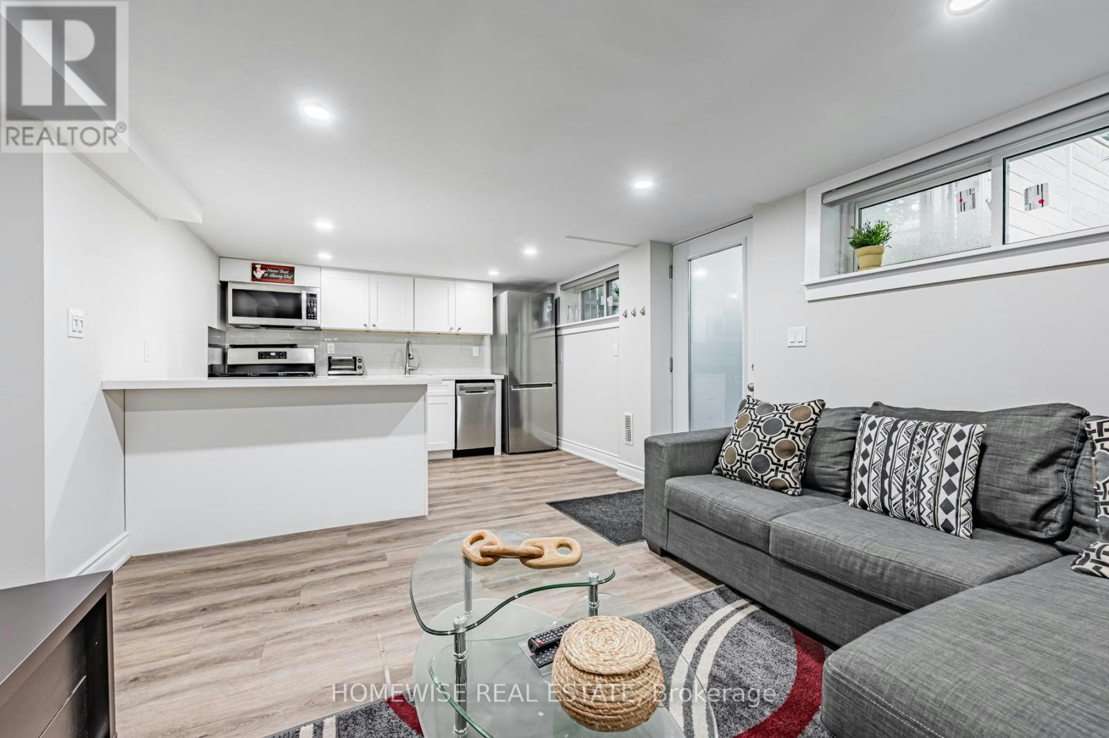 LOWER-68 Fairleigh Crescent, Toronto, ON, M6C 3R9 - 4