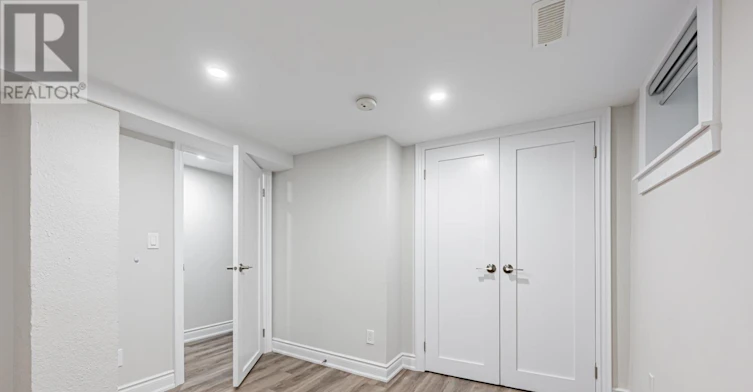 LOWER-68 Fairleigh Crescent, Toronto, ON, M6C 3R9 - 8