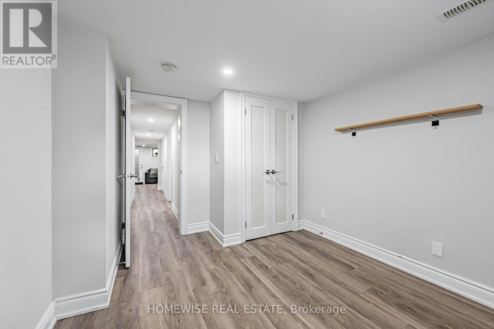 LOWER-68 Fairleigh Crescent, Toronto, ON, M6C 3R9 - 10