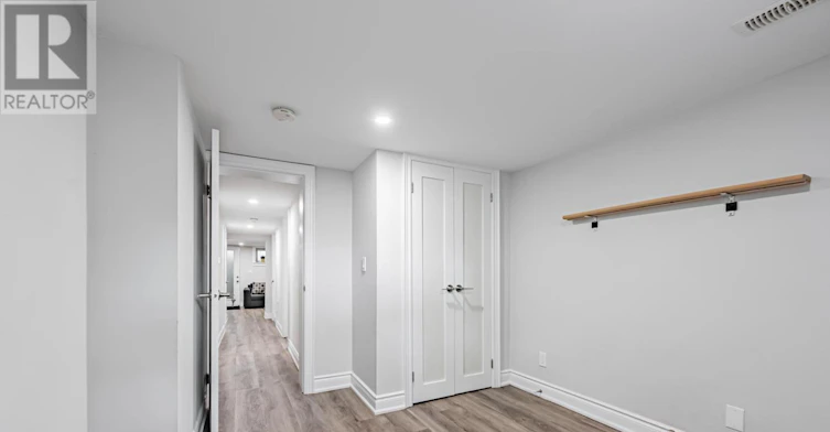LOWER-68 Fairleigh Crescent, Toronto, ON, M6C 3R9 - 10