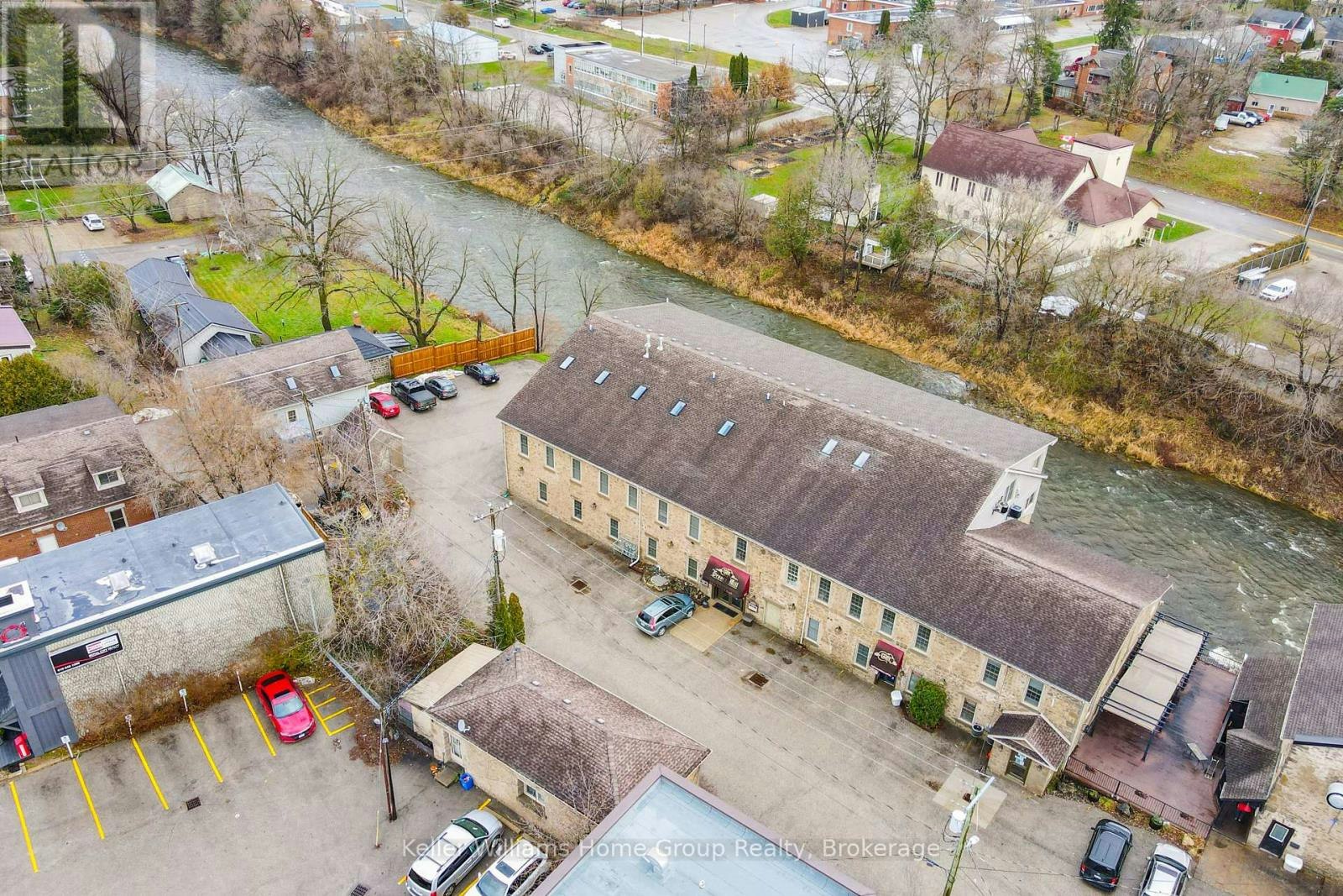2D-160 St David Street S, Centre Wellington, ON, N1M 2L4