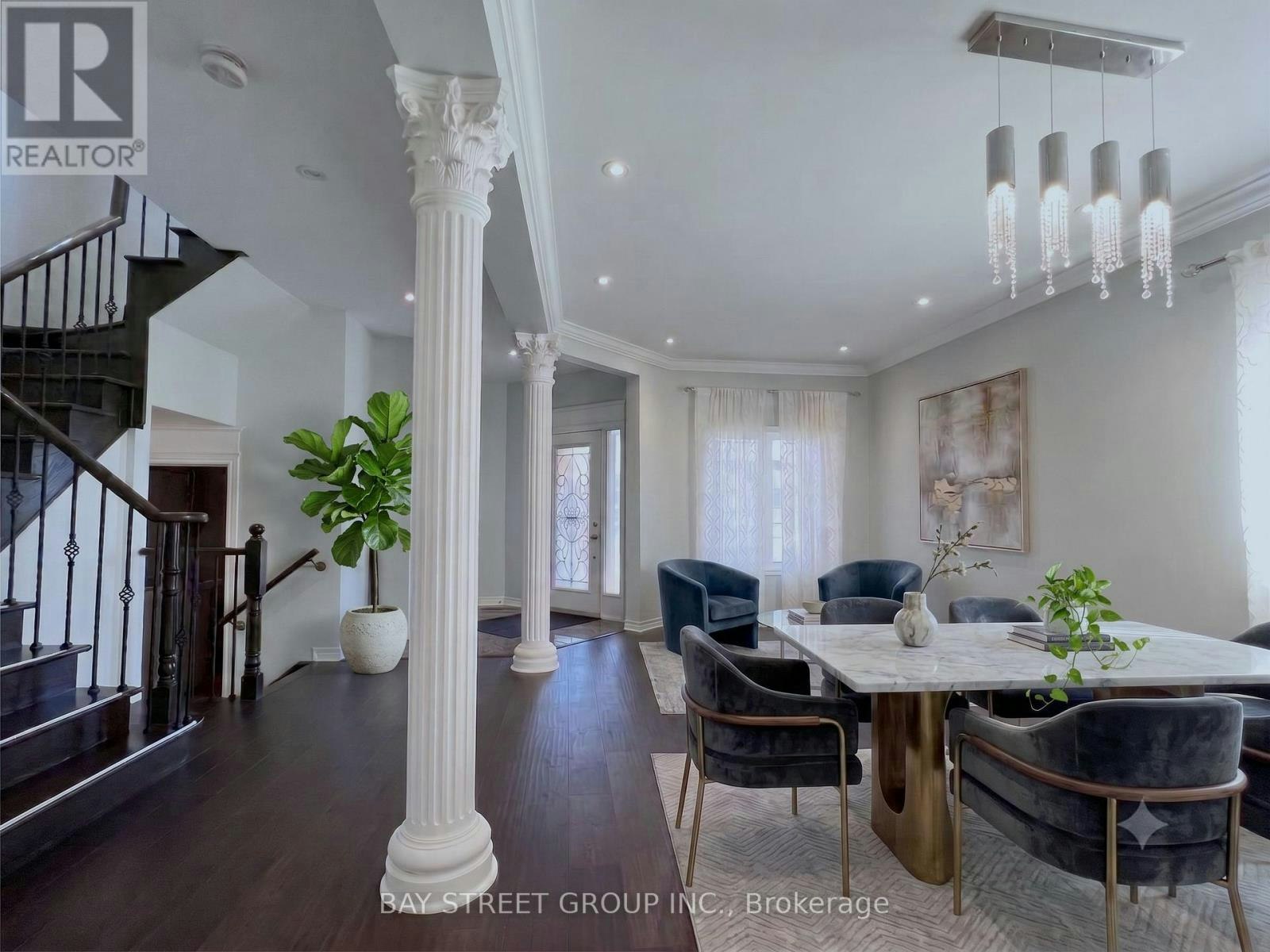 23 Eagle Peak Drive, Richmond Hill, ON, L4S 2W3 - 2