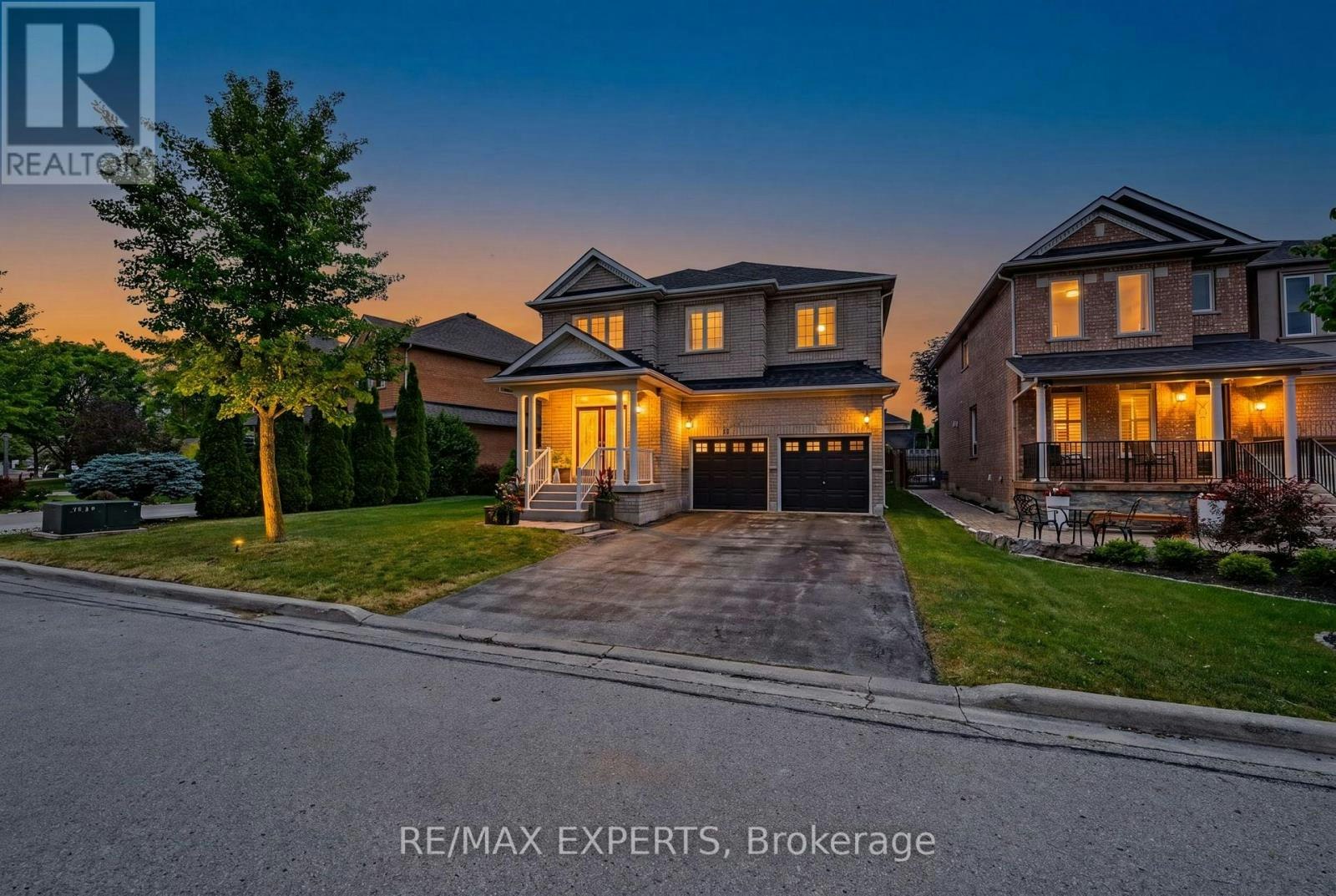 15 Arrowood Crescent, Vaughan, ON, L4H 2R4
