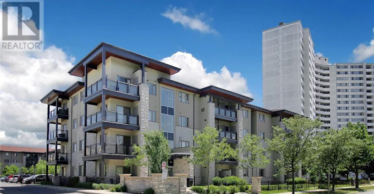 327-570 Lolita Gardens, Mississauga, ON, L5A 0A1
