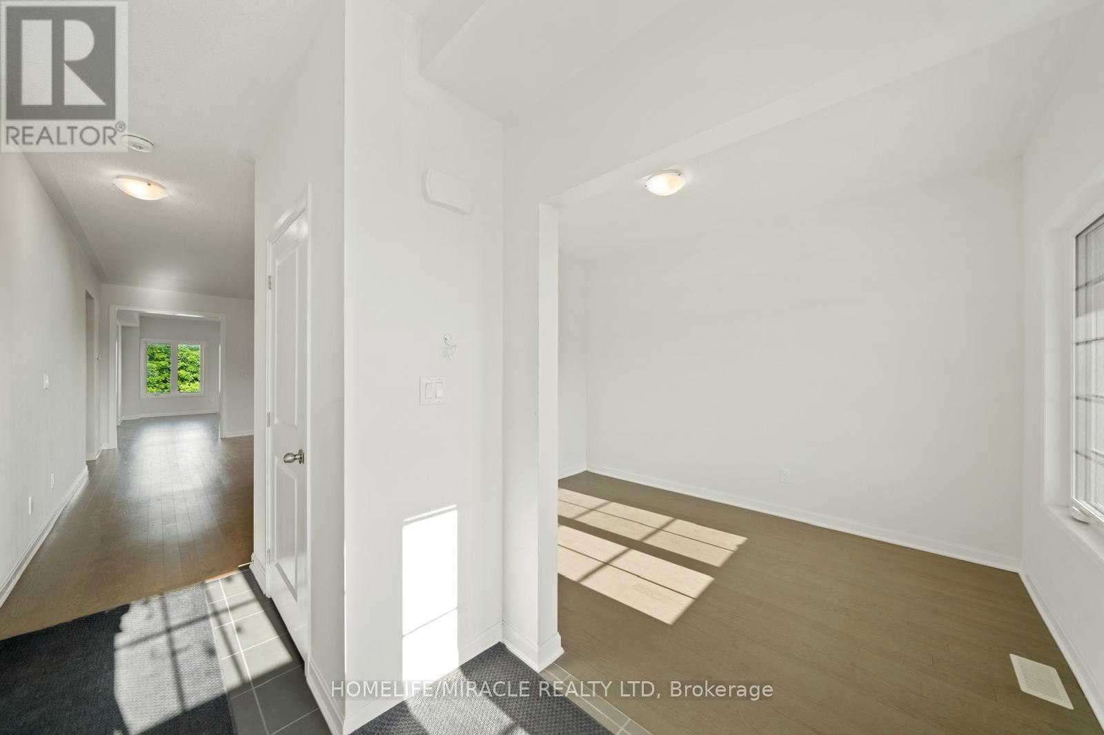 54 Oakmont Drive, Loyalist, ON, K0H 1G0 - 4