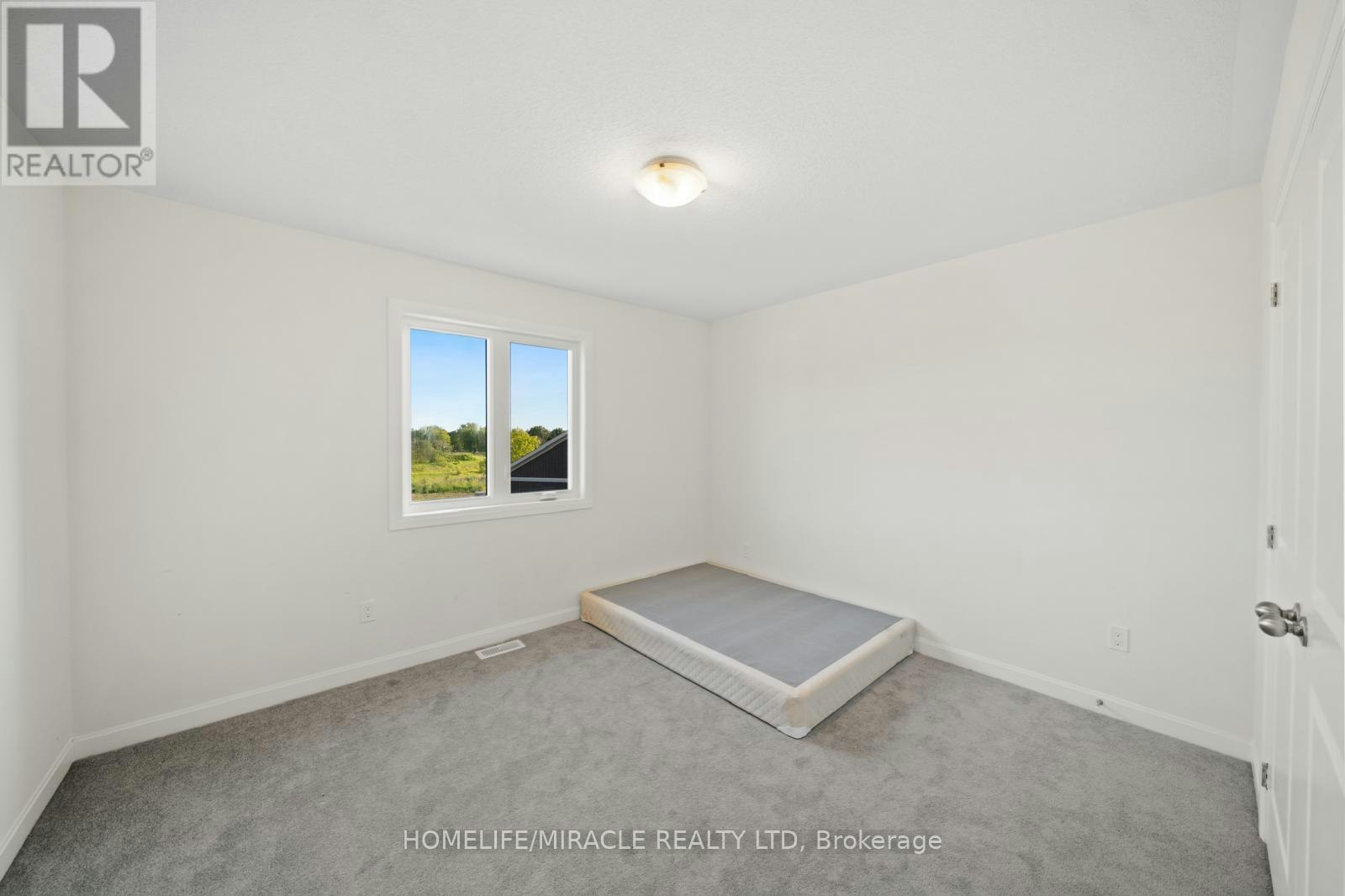 54 Oakmont Drive, Loyalist, ON, K0H 1G0 - 32