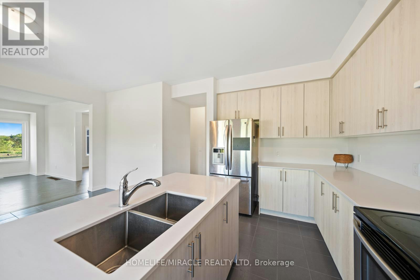 54 Oakmont Drive, Loyalist, ON, K0H 1G0 - 16