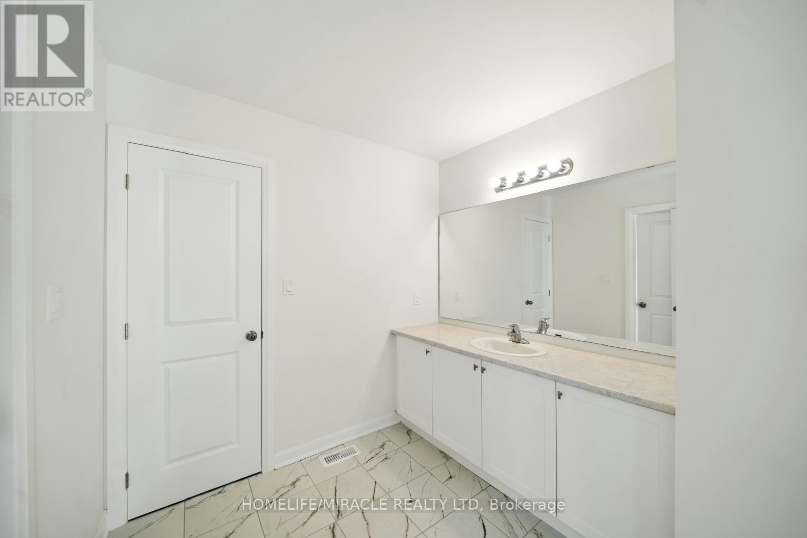 54 Oakmont Drive, Loyalist, ON, K0H 1G0 - 26