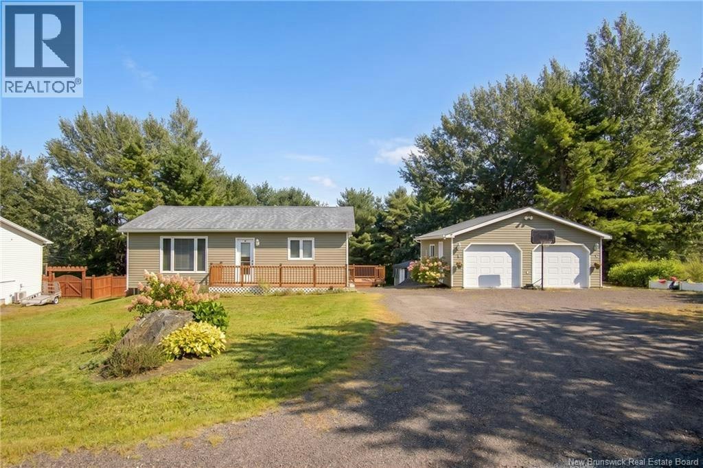 21 Sunnyside Drive, Grand Bay-Westfield, NB, E5K 3M5
