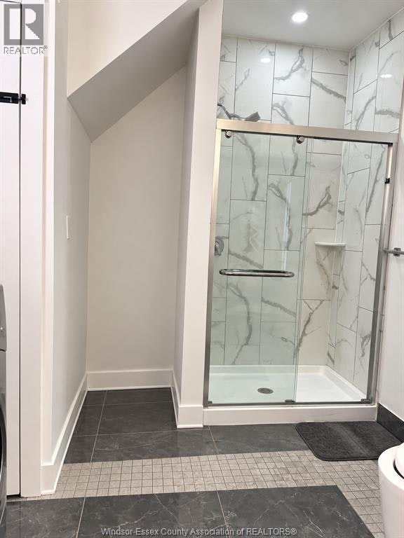 UPPER-1412 Lincoln, Windsor, ON, N8Y 2J1 - 12