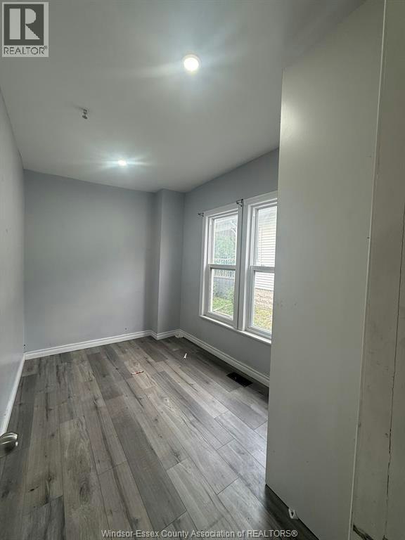 688 Campbell, Windsor, ON, N9B 2H7 - 6
