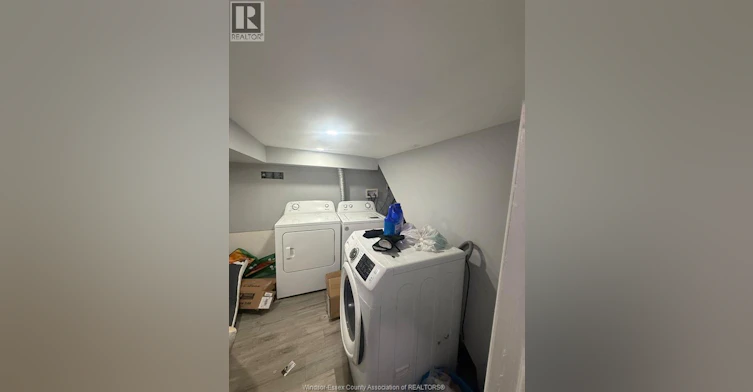 688 Campbell, Windsor, ON, N9B 2H7 - 9