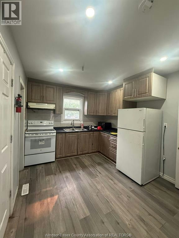 688 Campbell, Windsor, ON, N9B 2H7 - 2