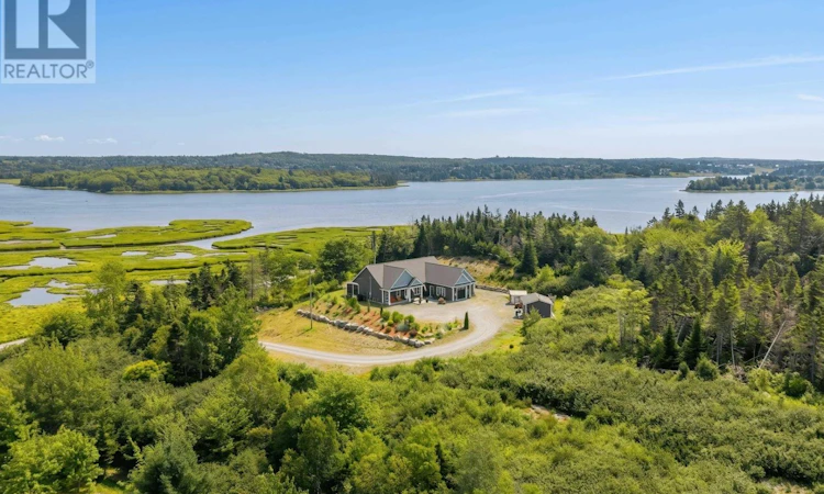 395 Shore Road