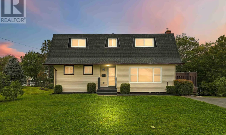 8 Auburn Drive