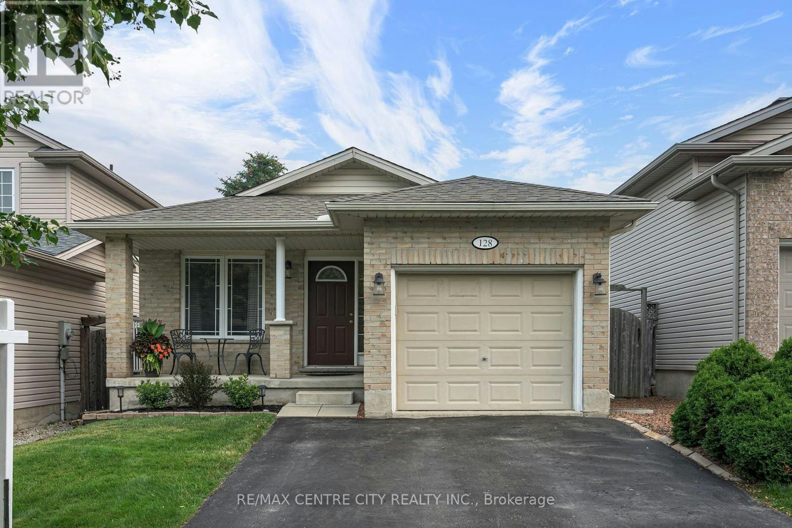128 Crimson Crescent, London, ON, N5W 6E9