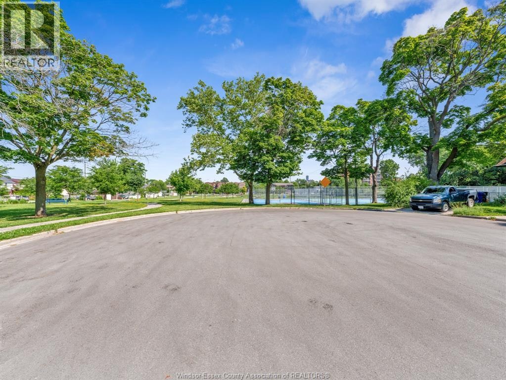 1316 Church Street, Windsor, ON, N8X 1T8 - 38