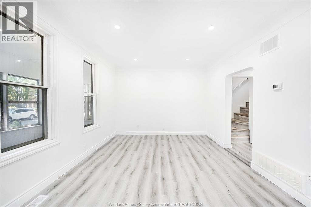 1022 Hickory Road, Windsor, ON, N8Y 3S1 - 8