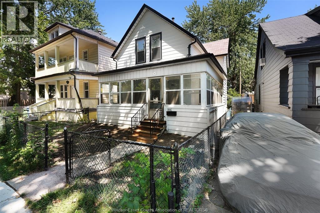 1022 Hickory Road, Windsor, ON, N8Y 3S1 - 3