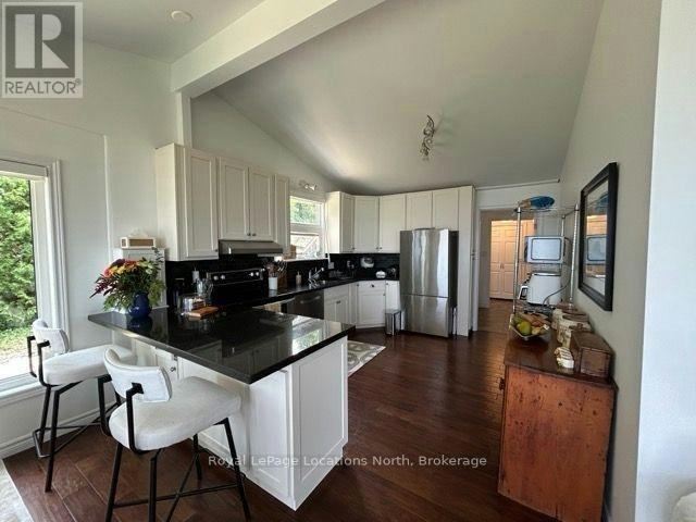 309 Sunset Boulevard, Blue Mountains, ON, N0H 2P0 - 4