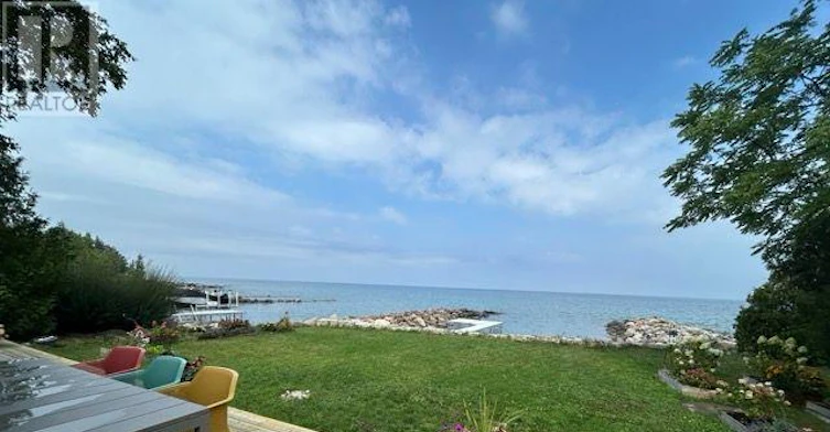 309 Sunset Boulevard, Blue Mountains, ON, N0H 2P0 - 2