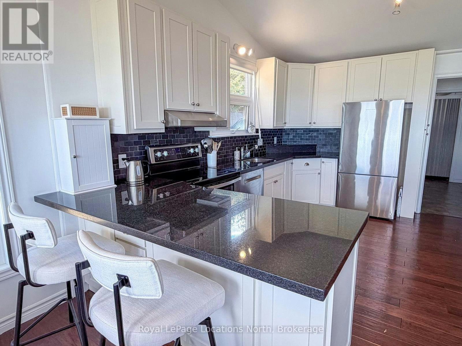 309 Sunset Boulevard, Blue Mountains, ON, N0H 2P0 - 8