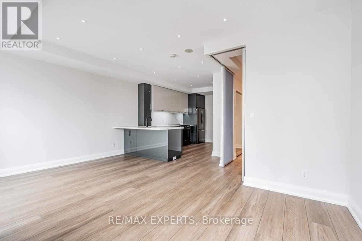 516B-18 Beverley Street, Toronto, ON, M5T 3L2 - 8