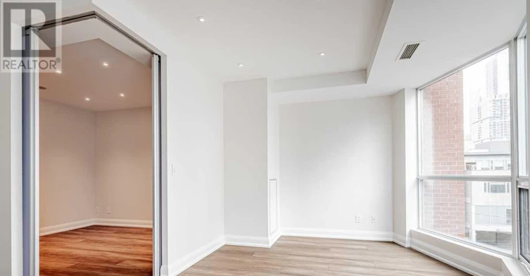 516B-18 Beverley Street, Toronto, ON, M5T 3L2 - 10