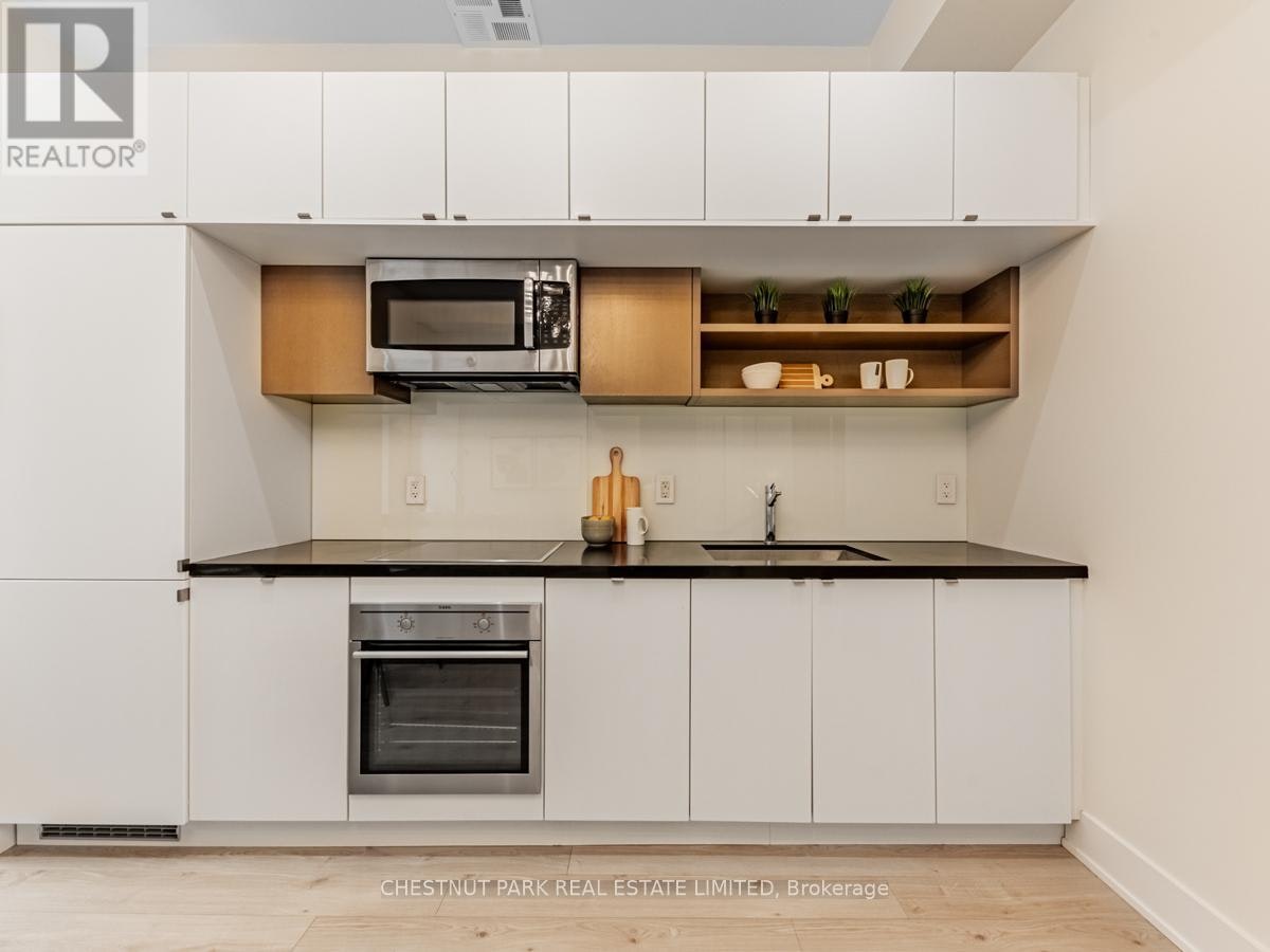 420-111 St Clair Avenue, Toronto, ON, M4V 1N5 - 4