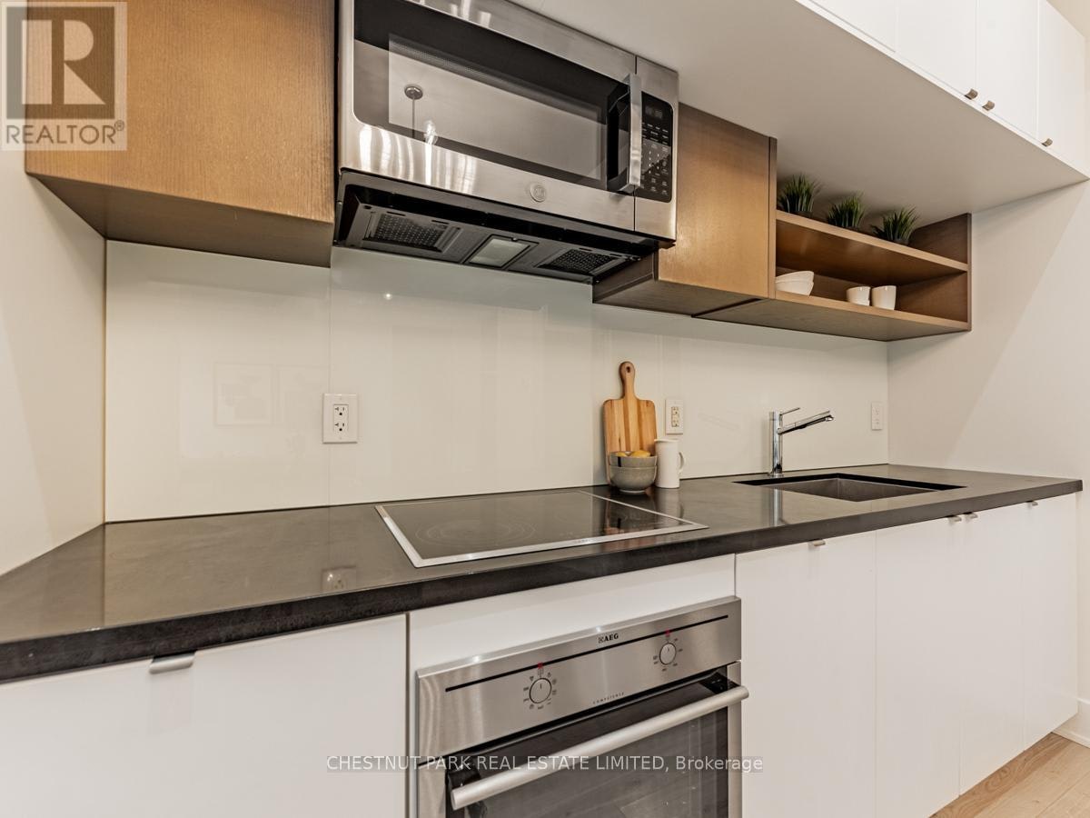 420-111 St Clair Avenue, Toronto, ON, M4V 1N5 - 6