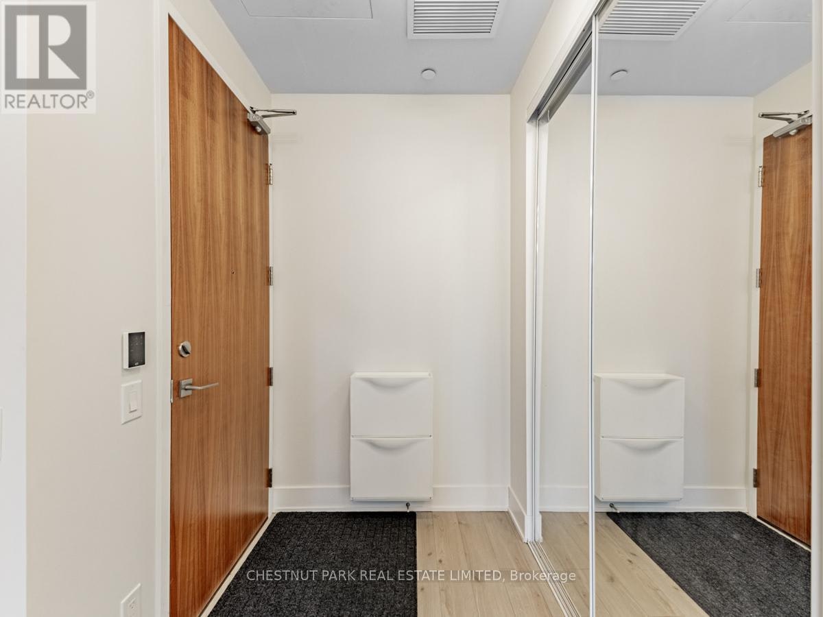 420-111 St Clair Avenue, Toronto, ON, M4V 1N5 - 3
