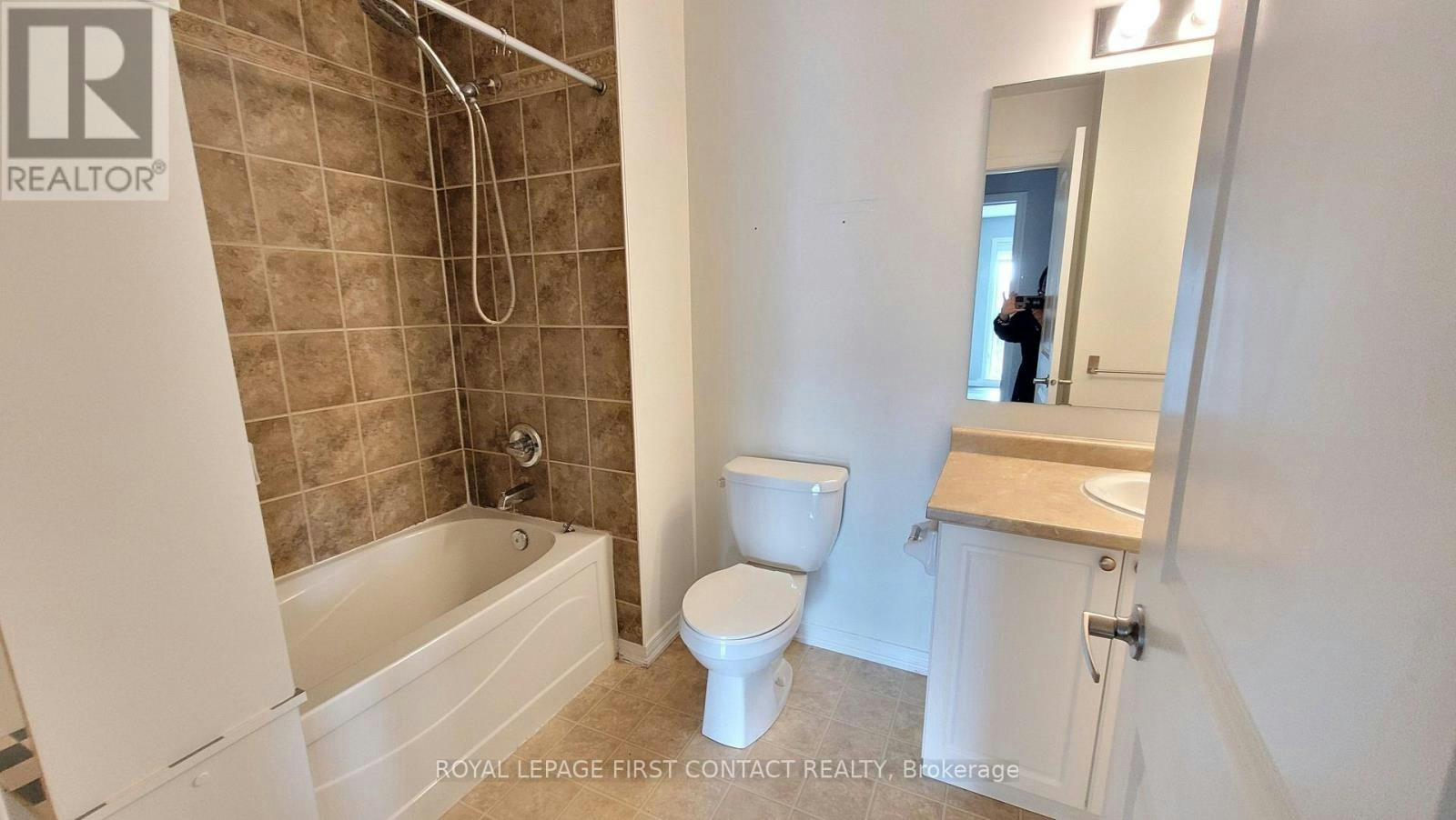 6-17 Cheltenham Road, Barrie, ON, L4M 0E7 - 11