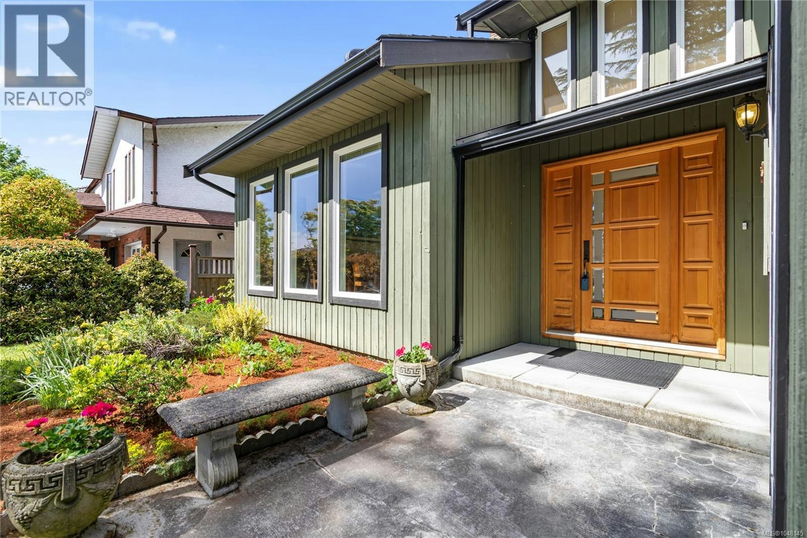 4021 Dawnview Crescent, Saanich, BC, V8N 5P7