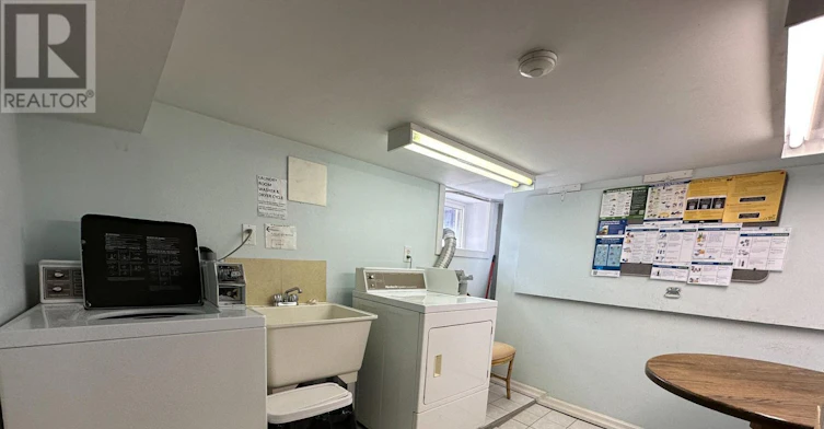 6-27 Mossom Road, Toronto, ON, M6S 1L9 - 13