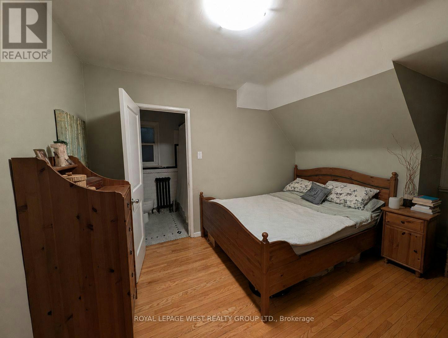 6-27 Mossom Road, Toronto, ON, M6S 1L9 - 8