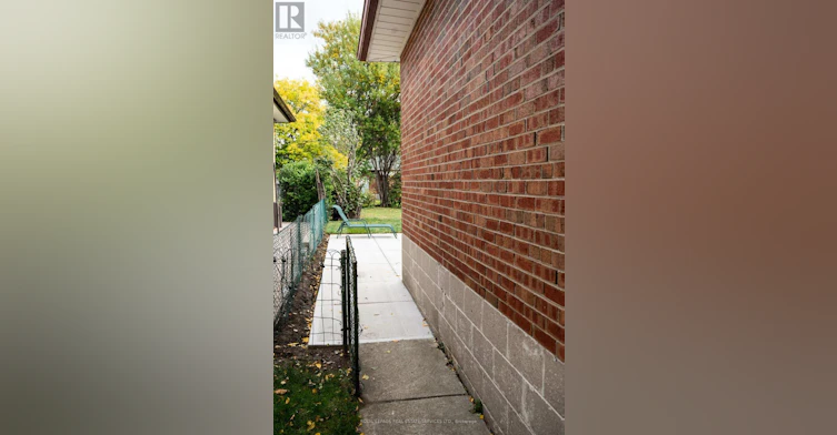 LOWER-35 Silverhill Drive, Toronto, ON, M9B 3W3 - 21