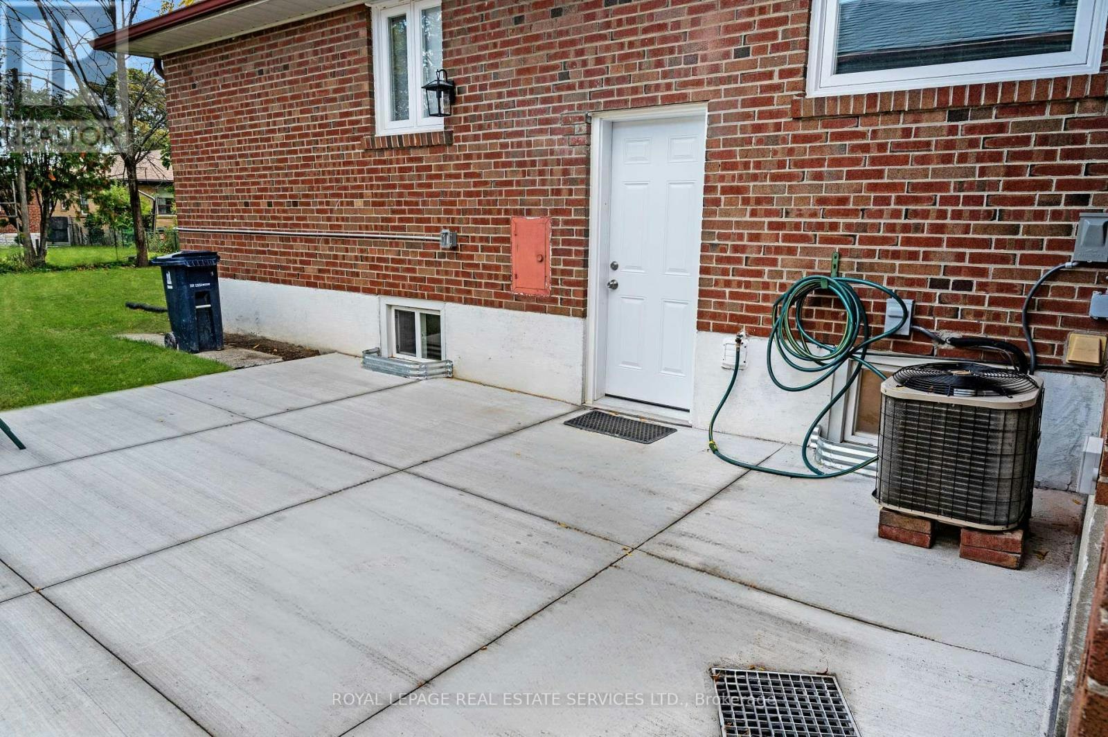 LOWER-35 Silverhill Drive, Toronto, ON, M9B 3W3 - 22