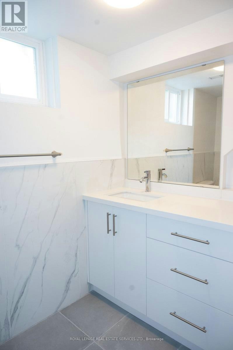 LOWER-35 Silverhill Drive, Toronto, ON, M9B 3W3 - 15