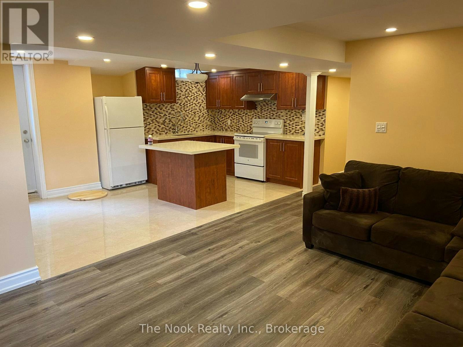 101 Glenabbey Drive, Clarington, ON, L1E 2B6 - 4